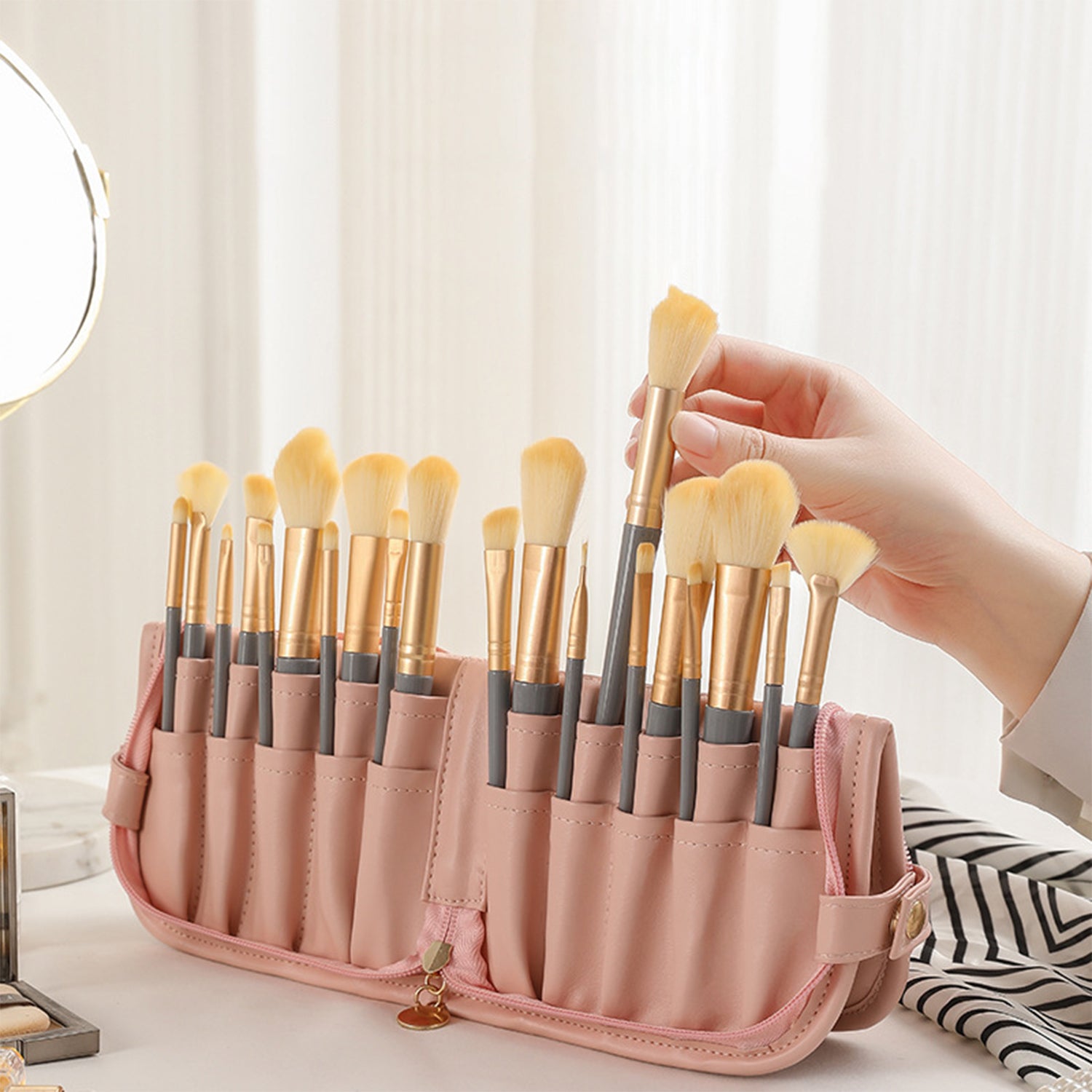Makeup Bag Travel Cosmetic Bag Organizer Toiletry Bag Make Up Bags with Compartments for Women Girls